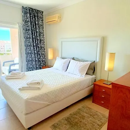 Flamingo View - Pool + Wifi + Ac *