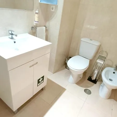 Flamingo View - Pool + Wifi + Ac Apartment *